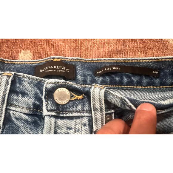 Banana Republic Women’s Hi Rise Wide Leg Denim Shorts 26P - Picture 4 of 5